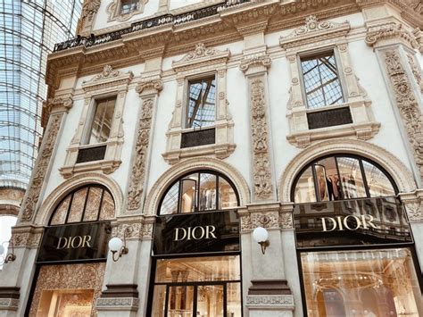 dior galleria mall.